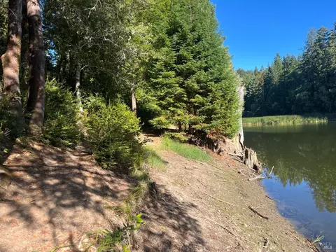 2114 Poppy Ln, Willits, CA 95490 photo 3
