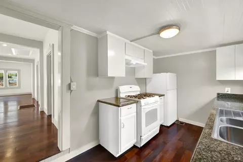 Entry Way - 918 Branciforte St, Vallejo, CA 94590 photo 1 of 1