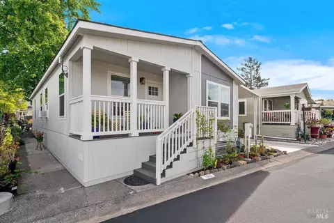 162 Redwing Dr, Santa Rosa, CA 95409