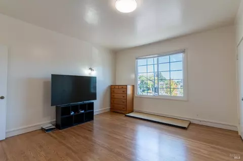 Bedroom - 534 S State St, Ukiah, CA 95482 photo 5 of 11