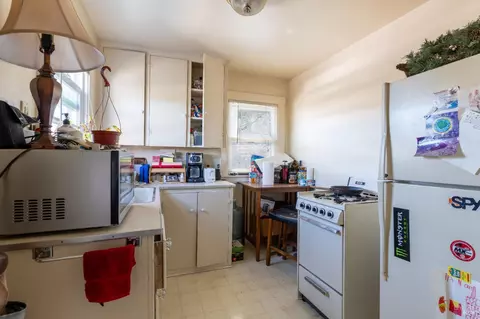 Kitchen - 534 S State St, Ukiah, CA 95482 photo 1 of 7