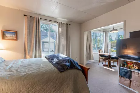 Bedroom - 534 S State St, Ukiah, CA 95482 photo 10 of 11
