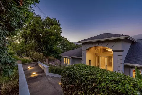 Exterior - 26 Old Coach Rd, Napa, CA 94558 photo 2 of 8