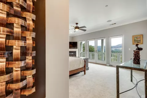 Entry Way - 26 Old Coach Rd, Napa, CA 94558 photo 5 of 8