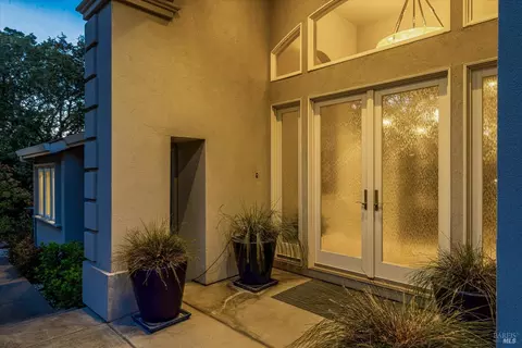 Entry Way - 26 Old Coach Rd, Napa, CA 94558 photo 1 of 8