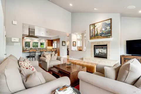 Living - 26 Old Coach Rd, Napa, CA 94558 photo 3 of 4