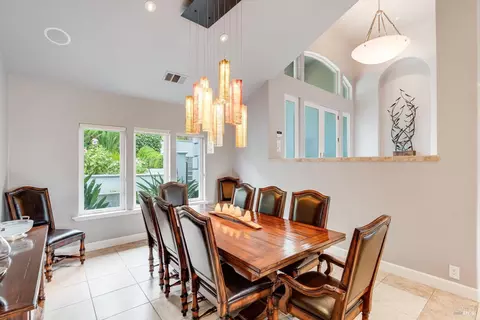 Dining - 26 Old Coach Rd, Napa, CA 94558 photo 1 of 3