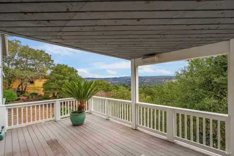 Exterior - 26 Old Coach Rd, Napa, CA 94558 photo 5 of 8