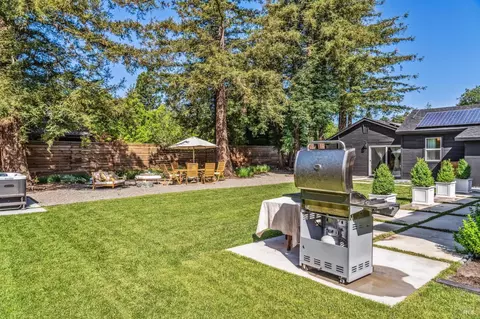 Exterior - 18350 Arnold Dr, Sonoma, CA 95476 photo 7 of 11