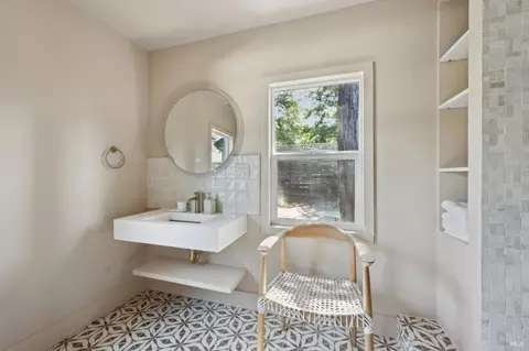 Bath - 18350 Arnold Dr, Sonoma, CA 95476 photo 5 of 5