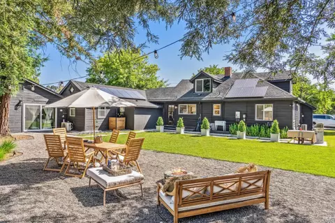 Exterior - 18350 Arnold Dr, Sonoma, CA 95476 photo 2 of 11