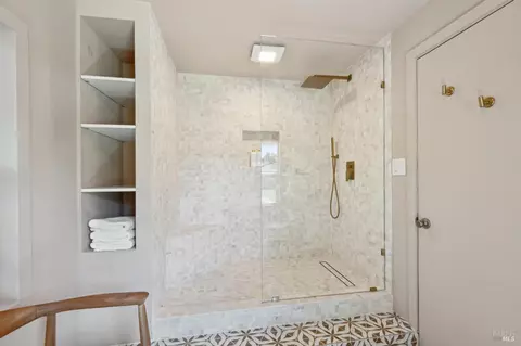 Bath - 18350 Arnold Dr, Sonoma, CA 95476 photo 4 of 5