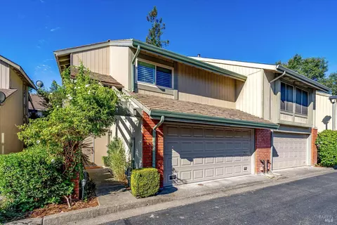 3007 Lago Vista Way, Santa Rosa, CA 95405