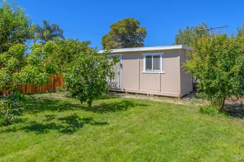 Exterior - 1316 Farrell St, Vallejo, CA 94590 photo 5 of 13