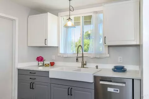 Kitchen - 1316 Farrell St, Vallejo, CA 94590 photo 3 of 3