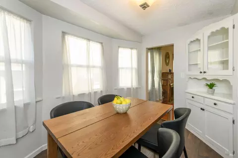 Dining - 1316 Farrell St, Vallejo, CA 94590 photo 2 of 2