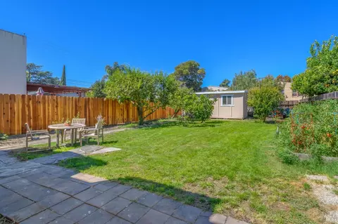 Exterior - 1316 Farrell St, Vallejo, CA 94590 photo 3 of 13