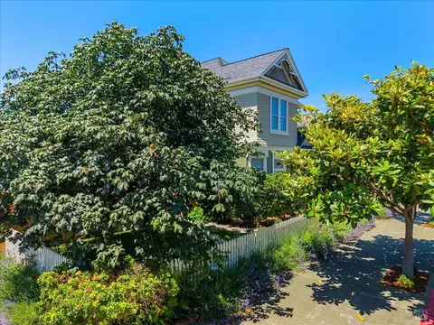 Exterior - 1456 C St, Eureka, CA 95501 photo 2 of 23