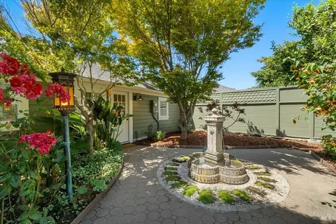 Exterior - 1456 C St, Eureka, CA 95501 photo 17 of 23