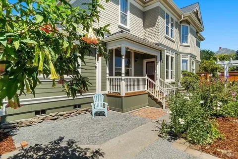 Exterior - 1456 C St, Eureka, CA 95501 photo 8 of 23