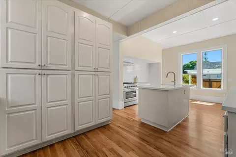 Kitchen - 1456 C St, Eureka, CA 95501 photo 4 of 4