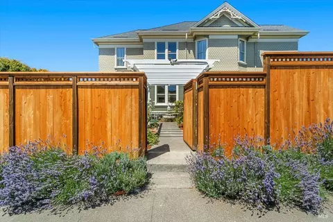 Exterior - 1456 C St, Eureka, CA 95501 photo 12 of 23