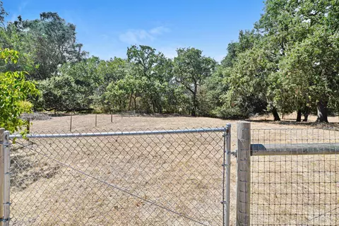Exterior - 21355 Hyde Rd, Sonoma, CA 95476 photo 25 of 36