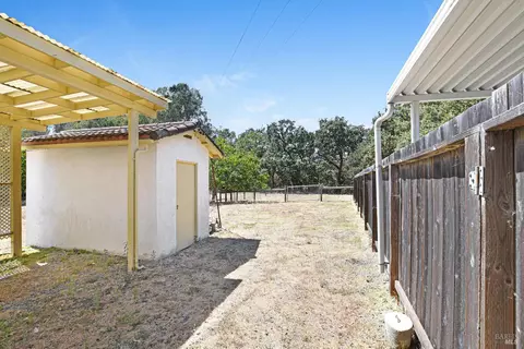 Exterior - 21355 Hyde Rd, Sonoma, CA 95476 photo 16 of 36