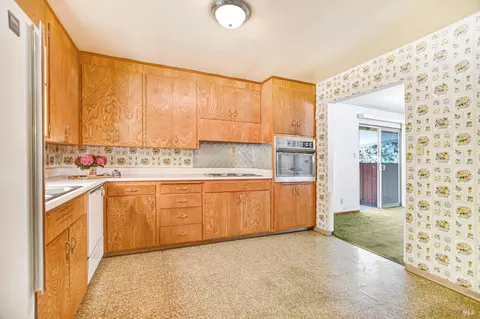 Kitchen - 21355 Hyde Rd, Sonoma, CA 95476 photo 4 of 4