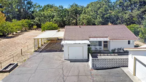 Exterior - 21355 Hyde Rd, Sonoma, CA 95476 photo 2 of 36