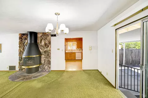 Living - 21355 Hyde Rd, Sonoma, CA 95476 photo 5 of 5