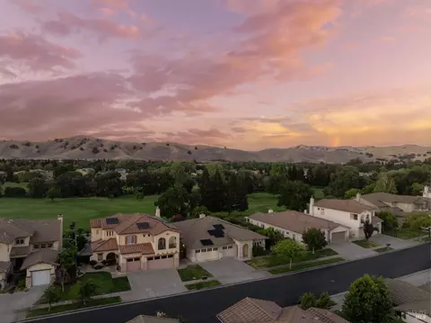 View/Area - 4325 The Masters Dr, Fairfield, CA 94533 photo 1 of 7