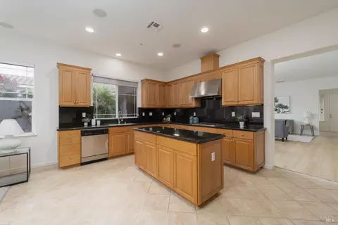 Kitchen - 4325 The Masters Dr, Fairfield, CA 94533 photo 1 of 5