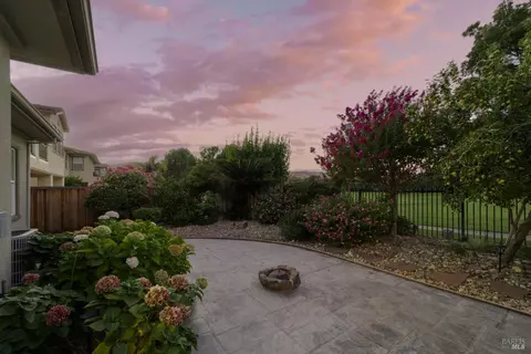 Exterior - 4325 The Masters Dr, Fairfield, CA 94533 photo 9 of 14