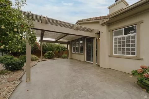 Exterior - 4325 The Masters Dr, Fairfield, CA 94533 photo 14 of 14