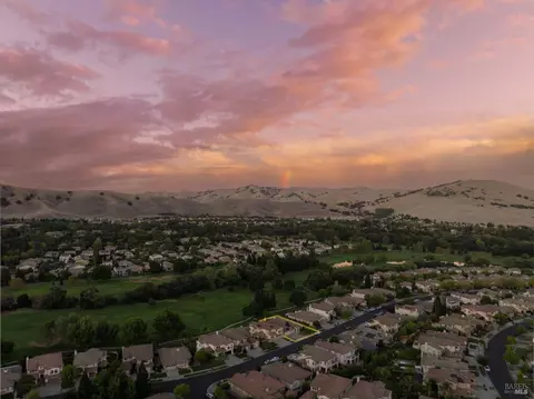 View/Area - 4325 The Masters Dr, Fairfield, CA 94533 photo 5 of 7