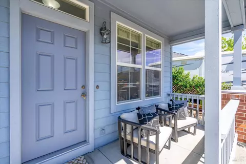 Exterior - 1268 Pedroncelli Dr, Windsor, CA 95492 photo 4 of 13