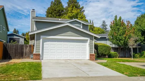 Exterior - 101 Constitution Ave, Vacaville, CA 95687 photo 2 of 10