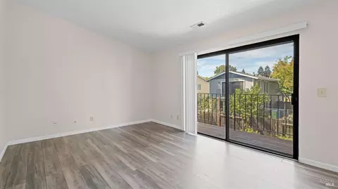 Living - 101 Constitution Ave, Vacaville, CA 95687 photo 6 of 6