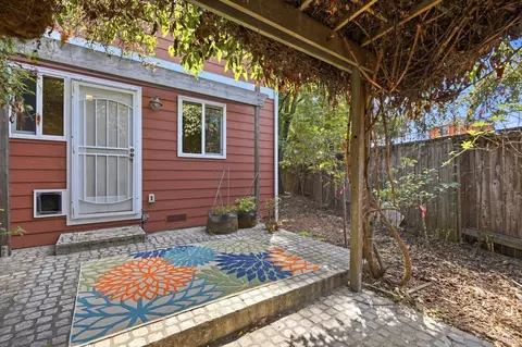 Exterior - 38 Meadowbrook Ct, Cotati, CA 94931 photo 7 of 10