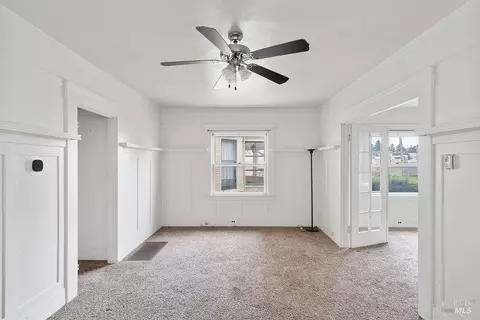 Living - 514 Florida St, Vallejo, CA 94590 photo 3 of 4