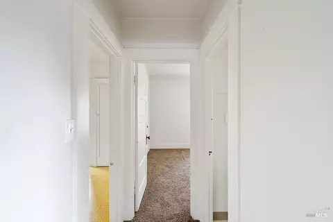 Entry Way - 514 Florida St, Vallejo, CA 94590 photo 4 of 5
