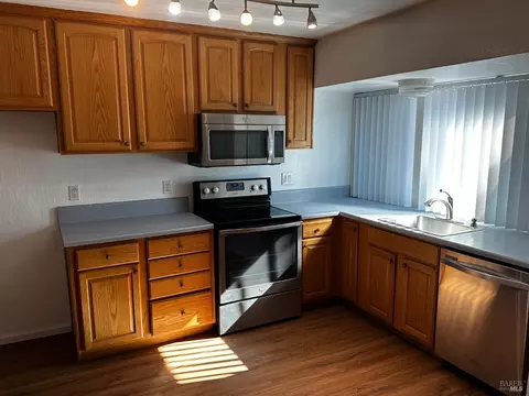 Kitchen - 1362 Sanderling Dr, Fairfield, CA 94533 photo 1 of 1