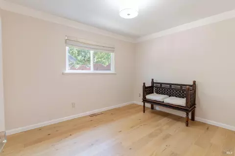 Bedroom - 26760 Oriole Dr, Willits, CA 95490 photo 5 of 7