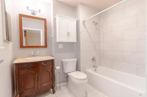 Bath - 26760 Oriole Dr, Willits, CA 95490 photo 3 of 3