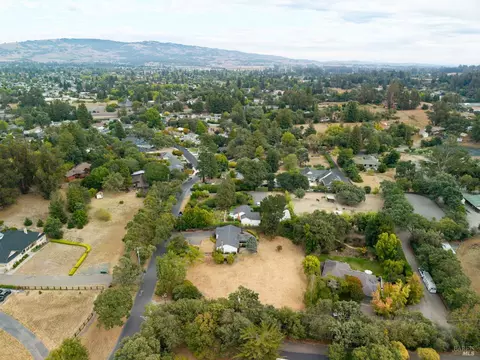 468 W School St, Cotati, CA 94931 photo 7