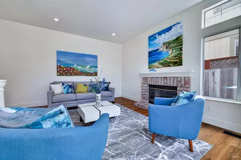 Living - 8273 Honor Pl, Cotati, CA 94931 photo 5 of 6