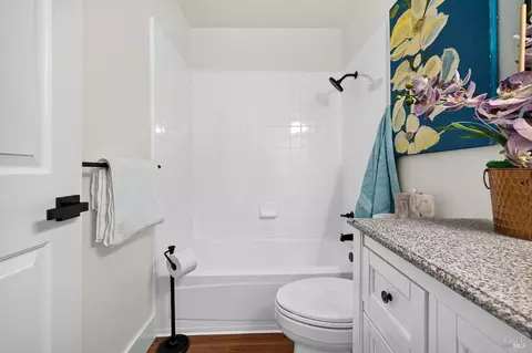 Bath - 8273 Honor Pl, Cotati, CA 94931 photo 8 of 10