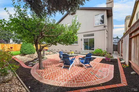 Exterior - 8273 Honor Pl, Cotati, CA 94931 photo 4 of 24