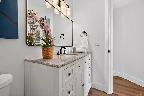 Bath - 8273 Honor Pl, Cotati, CA 94931 photo 9 of 10